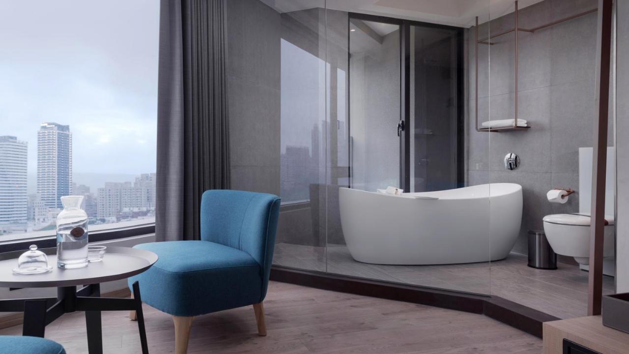 Brio Hotel Kaohsiung Buitenkant foto